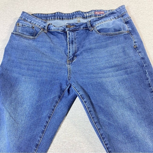 Izod Jeans Men's W40 Blue Comfort Stretch Straight Leg Mid Rise Casual Denim - Picture 3 of 13